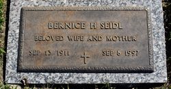 Bernice Henrietta “Pat” <I>Possehl</I> Seidl 