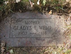 Gladys Evelyn <I>Earnshaw</I> Wemp 