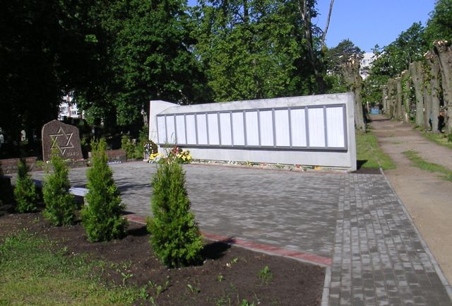 Liepaja Memorial Wall