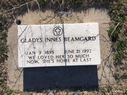 Gladys Margaret <I>Innes</I> Beamgard 