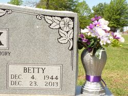 Betty Darlene <I>Carlton</I> Cox 