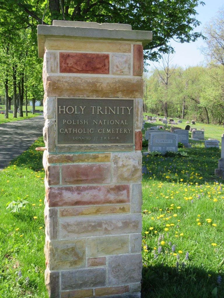 Holy Trinity Polish National Cemetery