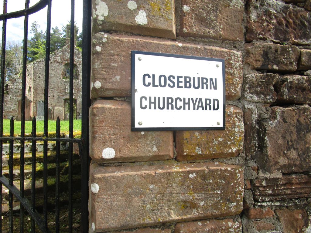 Closeburn Churchyard