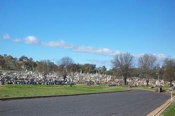 Wellington Lawn Cemetery