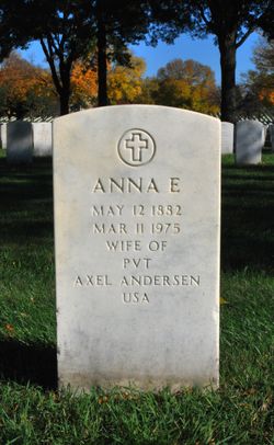 Anna E Andersen 
