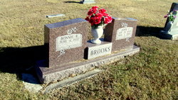 Bonnie R. <I>Warren</I> Brooks 