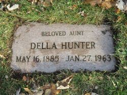 Della Hunter 