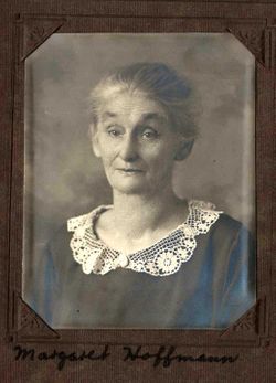 Margaret Elizabeth <I>Schwertley</I> Hoffmann 