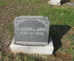 Hudson L Arms 