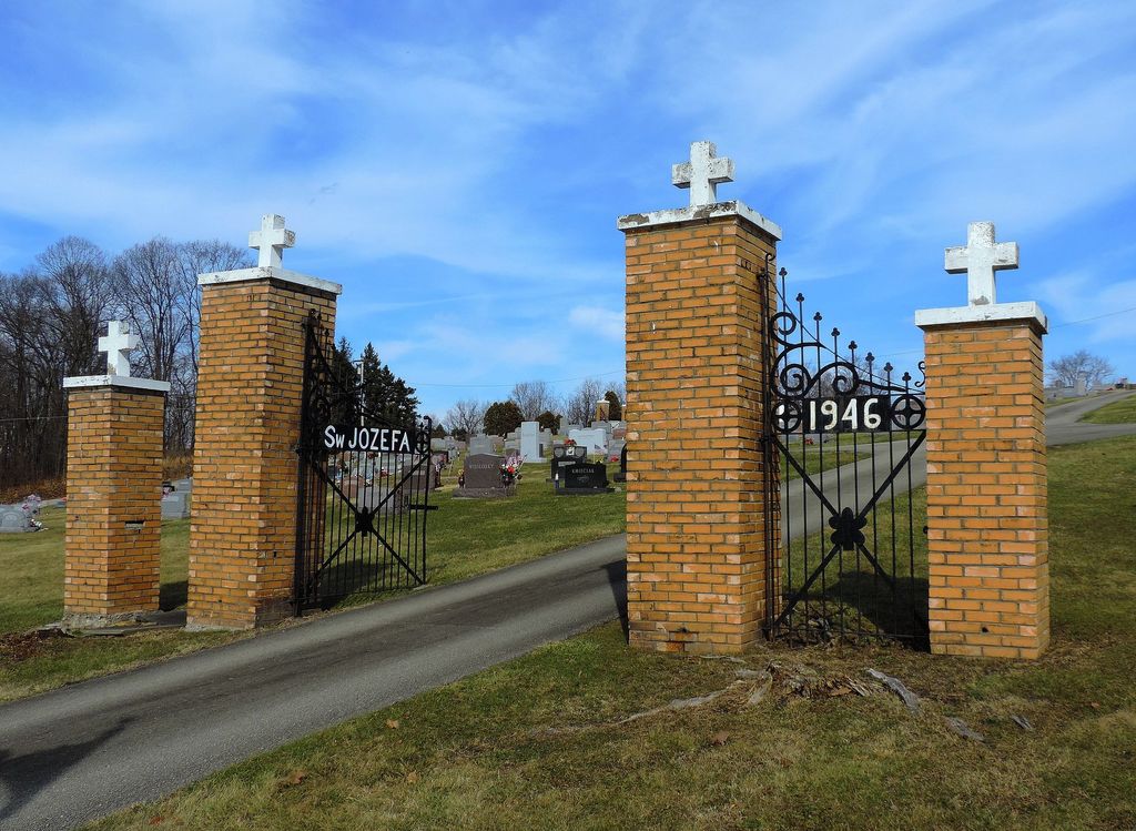Saint Josef's Polish Catholic Cemetery