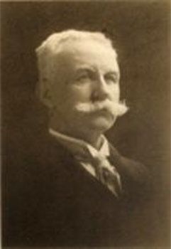 Dr Lucien Howe 