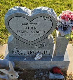 Aiden James-Arnold Broach 