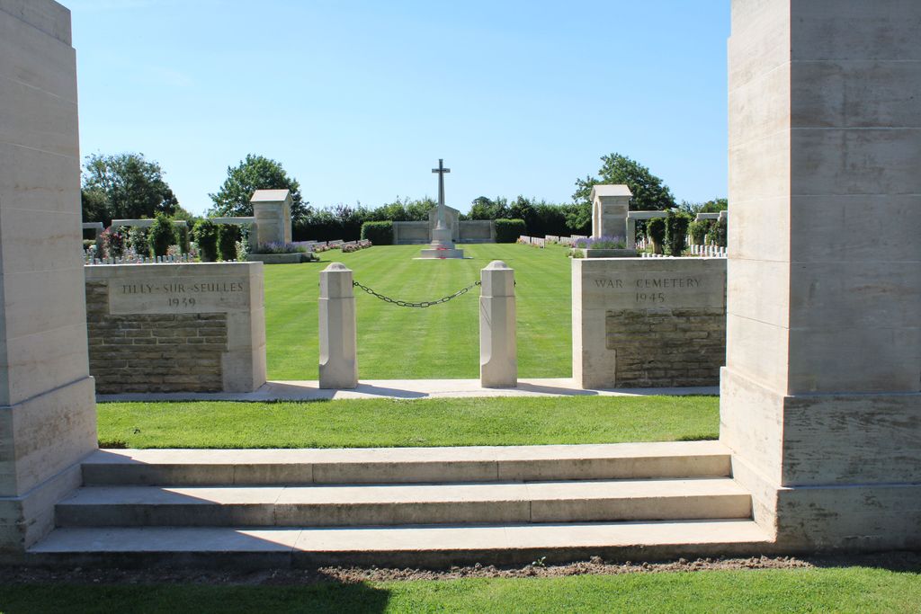 Tilly-Sur-Seulles War Cemetery