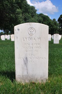 Lydia H Finstad 