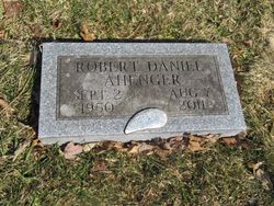 Robert Daniel Ahenger 