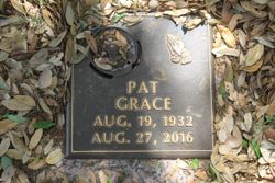 Patricia Jay “Pat” <I>Francis</I> Grace 