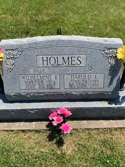 Wilhelmine Pearl “Willie” <I>Bick</I> Holmes 