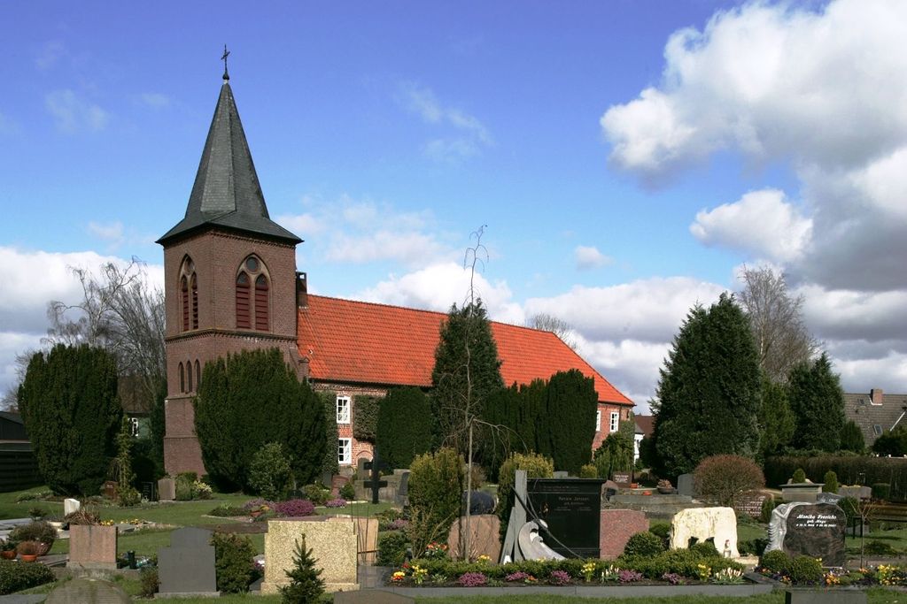 St. Nicolai-Kirche Evangelical Lutheran Cemetery
