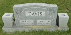 Doris S Davis 