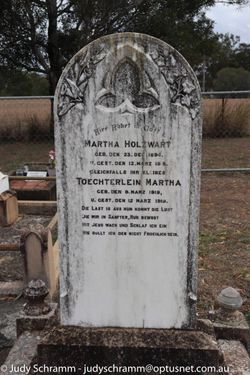 Martha Rosine Wilhelmine <I>Grulke</I> Holzwart 