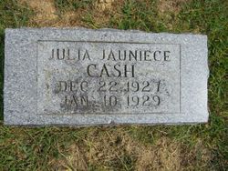 Julia Jauniece Cash 