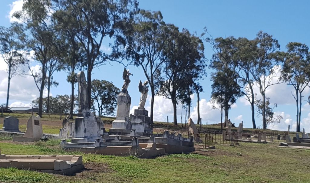 Meringandan Cemetery