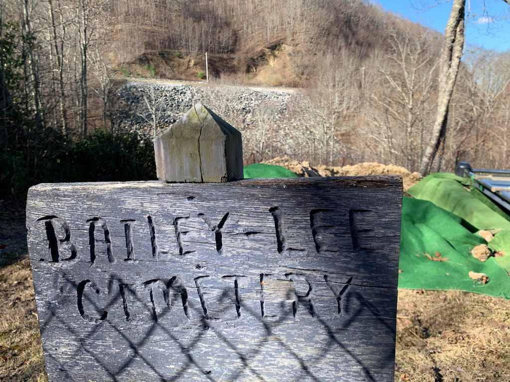 Bailey Lee Cemetery