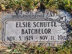 Elsie Edna Clara <I>Schutte</I> Batchelor 