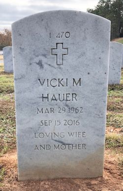 Vicki Ann <I>McPhail</I> Hauer 