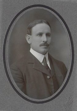 Dr Henry Rhodes Hundley 
