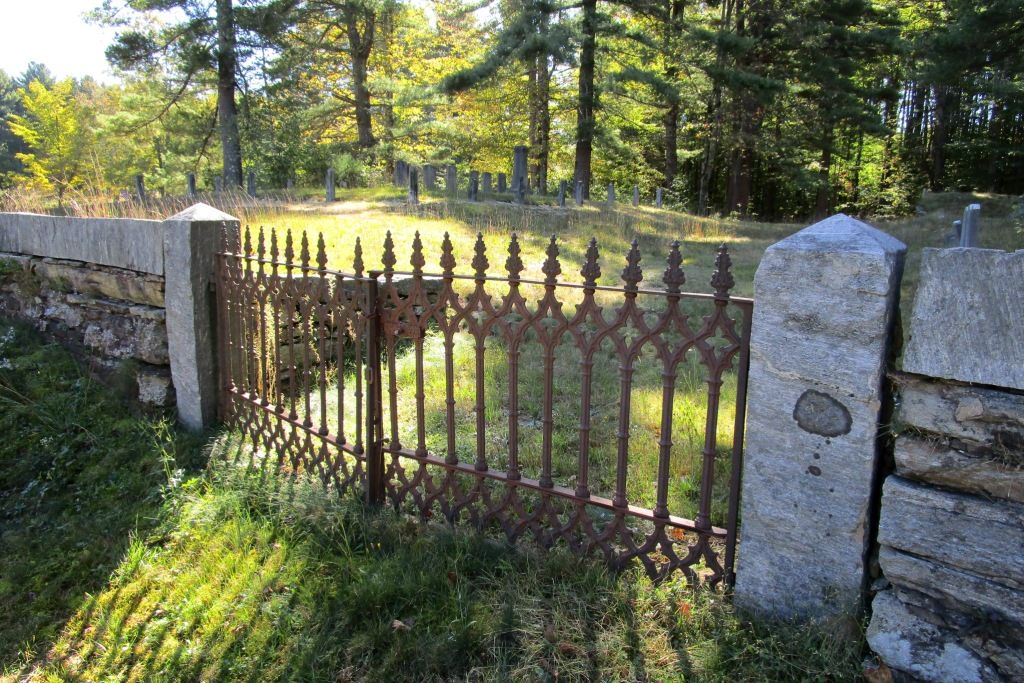 Luther Henry Tomb Yard