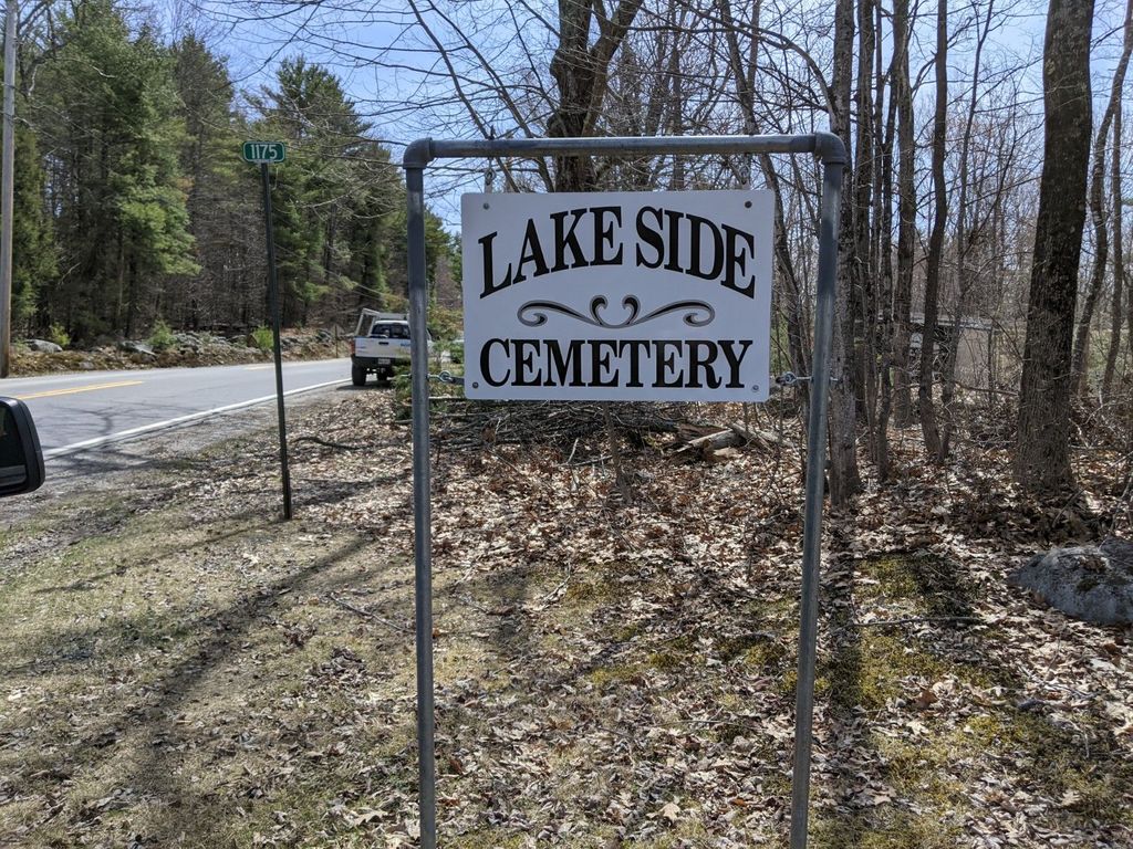 Lake Side Cemetery