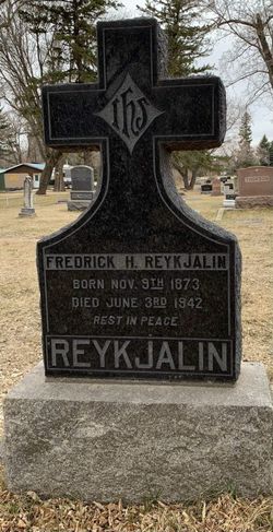 Fredrick H Reykjalin 