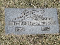 Lottie Maslowski 
