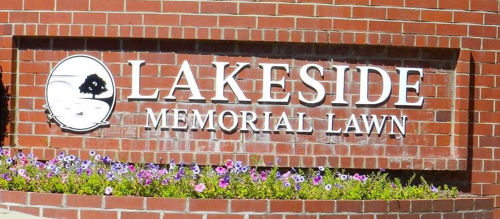 Lakeside Memorial Lawn Cemetery
