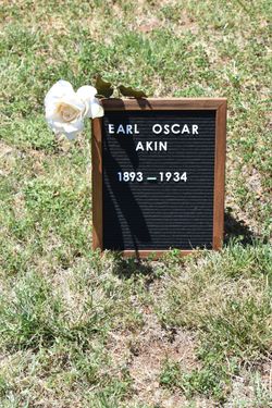 Earl Oscar Akin 