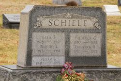 Dorothy E. <I>Thomas</I> Schiele 