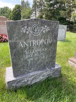 Alexandra Antropov 