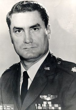 Maj Bobby Gene Huggins 