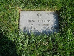 Bennie Akins 