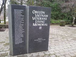 Oregon Vietnam Veterans Living Memorial 