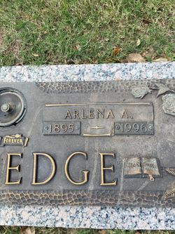 Arlena Ann “Lena” <I>McClusky</I> Rutledge 