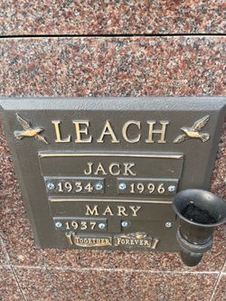 Jack Leach 