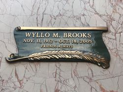 Wyllo M Brooks 