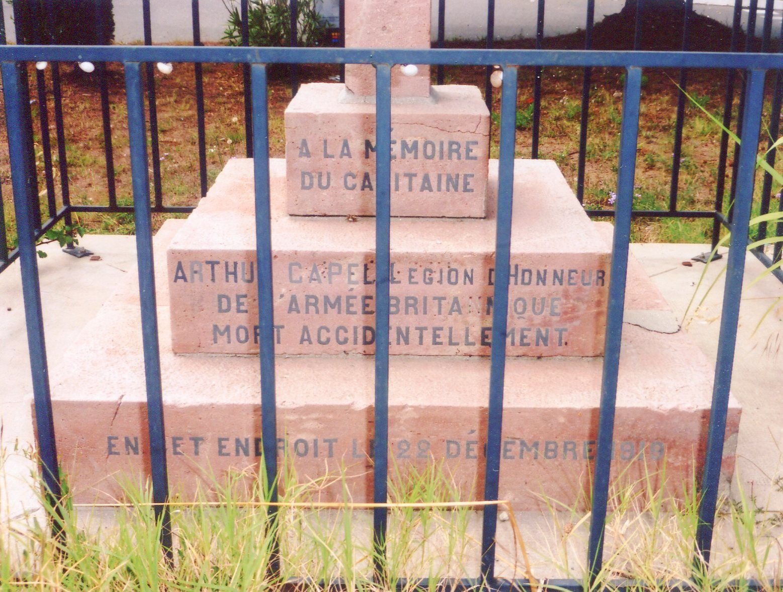 Capt Arthur Edward “Boy” Capel (1881-1919) - monumento Find a Grave