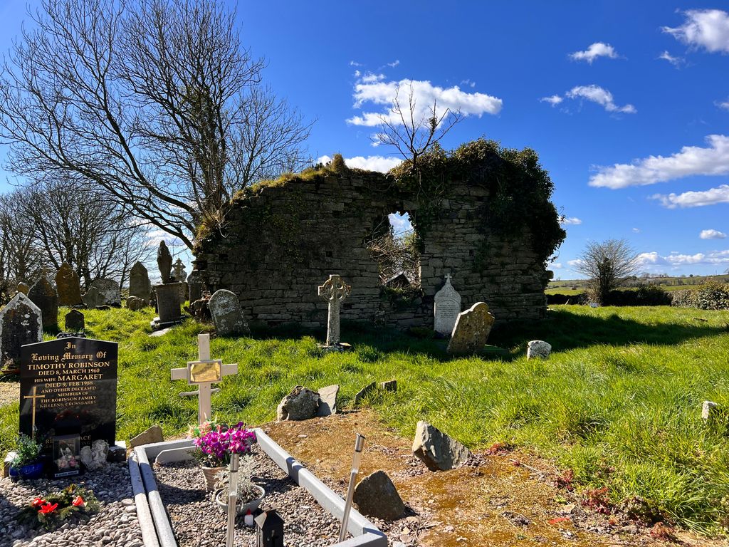 Knockavilla Graveyard (Kill, Crossbarry, Cork)