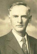 Dr John D. Nuchols 