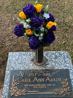 Carol Ann <I>Carraci</I> Abadie 