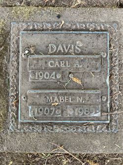 Carl Davis 