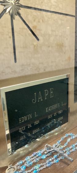 Edwin L Jape 